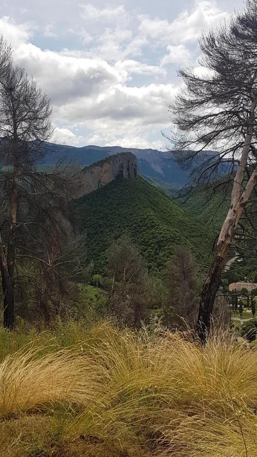 La Provence Vous Attend - 2Eme Etage Digne-les-Bains Bagian luar foto